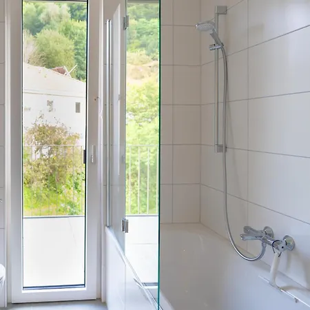 Forest Sky - Daire *